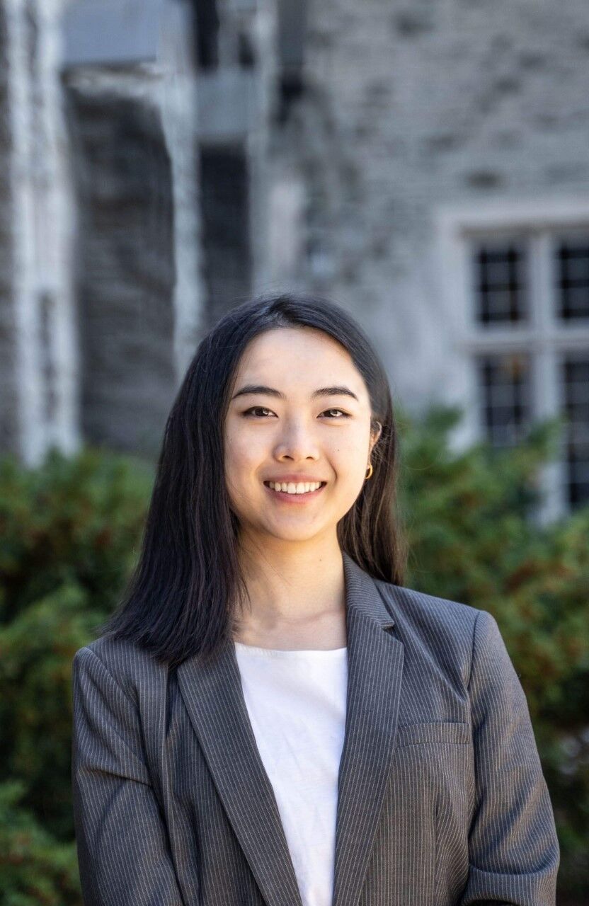 Jacqueline Shi Headshot